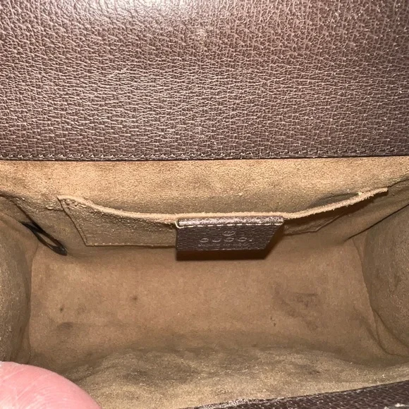 Gucci Padlock Shoulder Bag - Picture 6 of 9